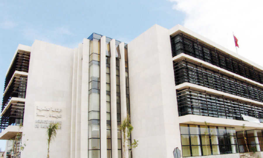 découvrez notre agence immobilière à carhaix, spécialisée dans l'achat, la vente et la location de biens immobiliers. profitez d'un service personnalisé et d'une expertise locale pour concrétiser vos projets immobiliers dans cette charmante ville de bretagne.