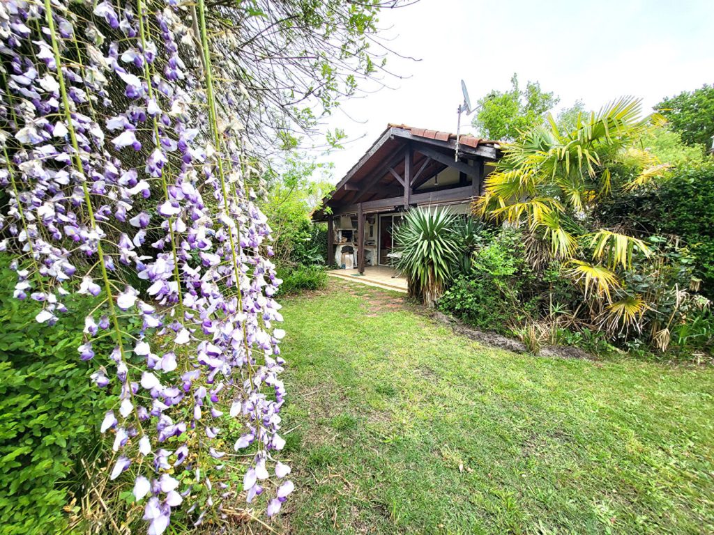 découvrez les services de notre agence immobilière à parentis. nous vous accompagnons dans l'achat, la vente et la location de biens immobiliers, en vous offrant des conseils personnalisés et une expertise locale pour réaliser vos projets sereinement.