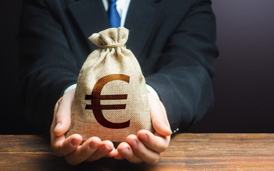 découvrez comment réussir un achat par mail avec des exemples concrets et des conseils pratiques pour rédiger des courriels efficaces et professionnels.